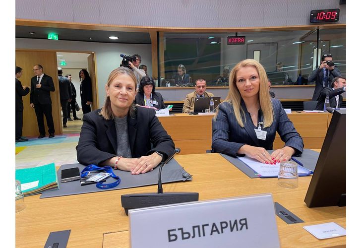Заместник-министърът на земеделието и храните д-р Лозана Василева на заседанието на Съвета на ЕС по земеделие и рибарство в Брюксел Заместник-министърът на земеделието и храните д-р Лозана Василева на заседанието на Съвета на ЕС по земеделие и рибарство в Брюксел