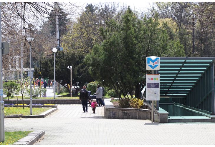 Метростанция