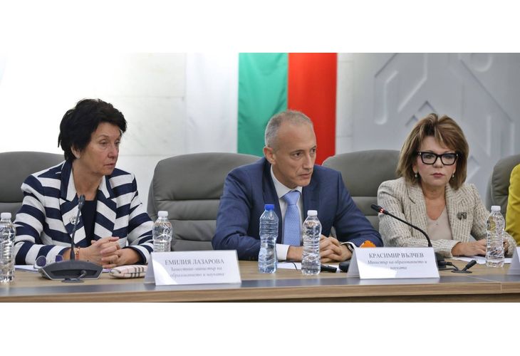 Министър Красимир Вълчев 