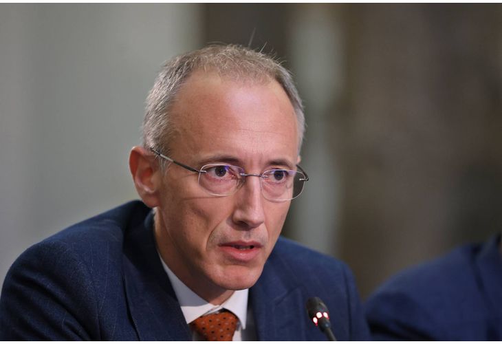 Министър Красимир Вълчев