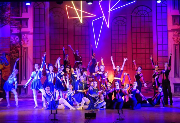 Бляскава премиера на семейния мюзикъл "Звезда" на сцената на Нова Загора