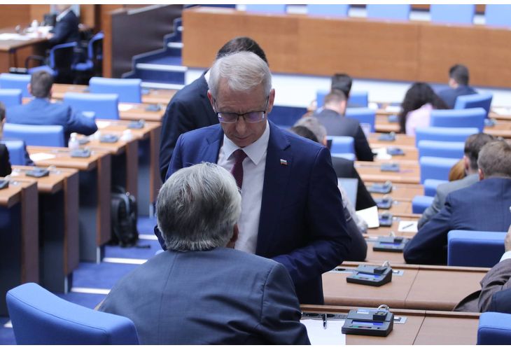 Николай Денков  