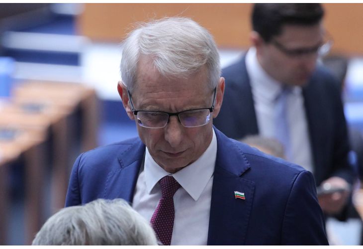 Николай Денков