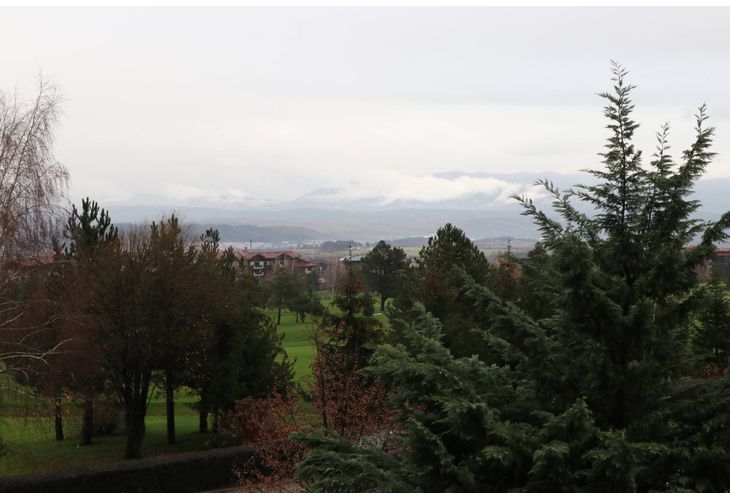 Облачно и дъждовно време-1