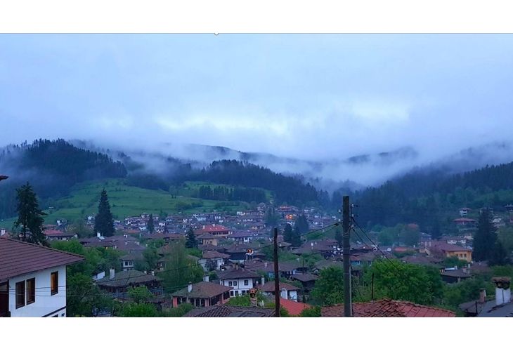 Облачно и дъждовно време