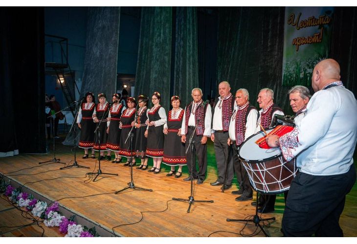 Зам.-кметът на Община Враца Петя Долапчиева откри Общинския пролетен празник: