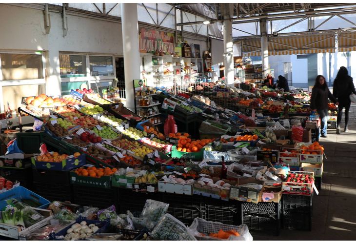 Пазар за зеленчуци и плодове