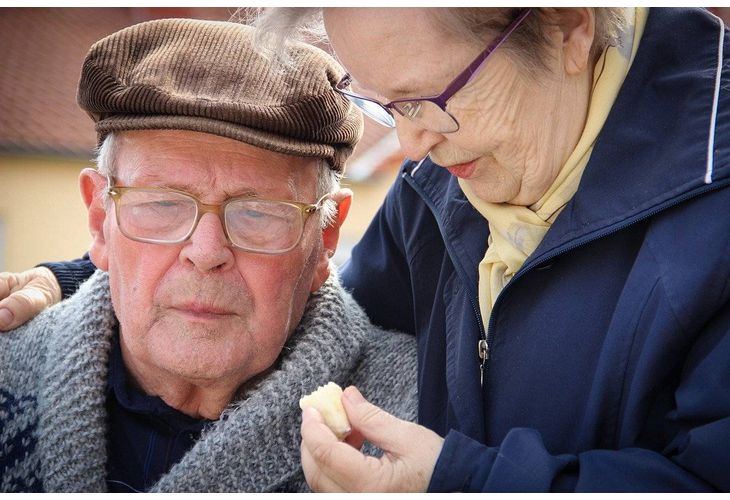 Снимка: ГЕРБ и ДПС предлагат великденски добавки за пенсионерите