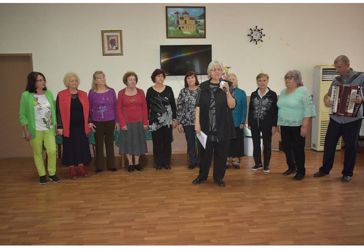 Пенсионерската организация в Асеновград отбеляза  международния ден на възрастните хора