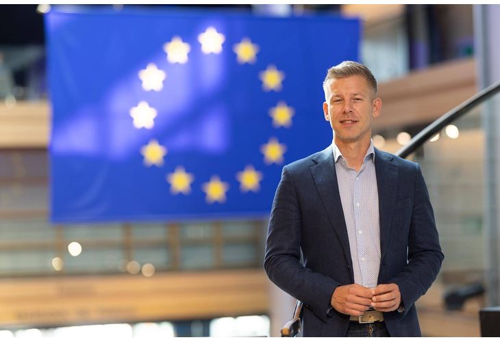 Петер Мадяр