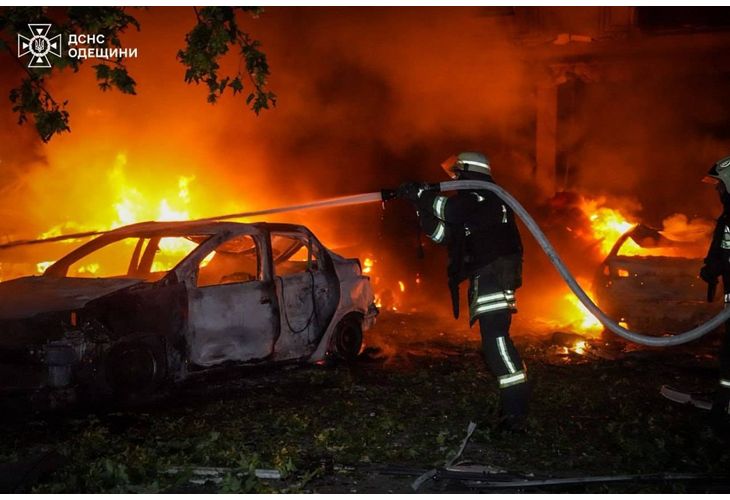 Пожари и разрушения вследствие на руски терористичен удар Пожари и разрушения вследствие на руски терористичен удар