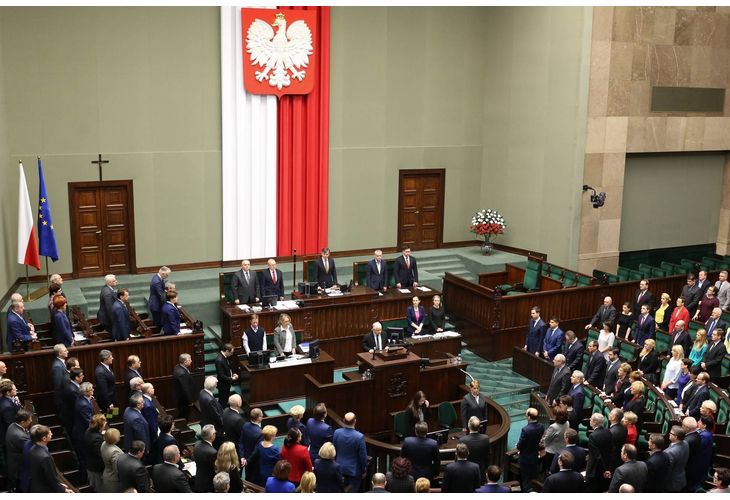 Полският Сейм одобри законопроект за създаване на държавна комисия, която