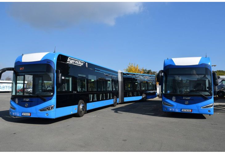 Представиха първите нови електроавтобуси на Бургас