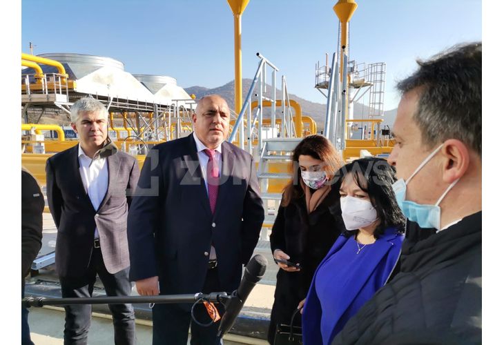 Премиерът Борисов посети компресорна станция Петрич в първия ден от новата 2021 г.