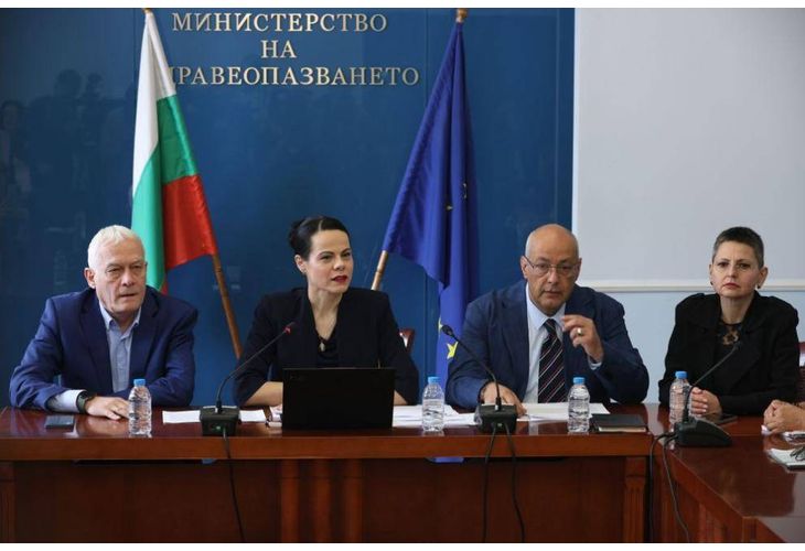 Пресконференция на министъра на здравеопазването Катя Ивкова