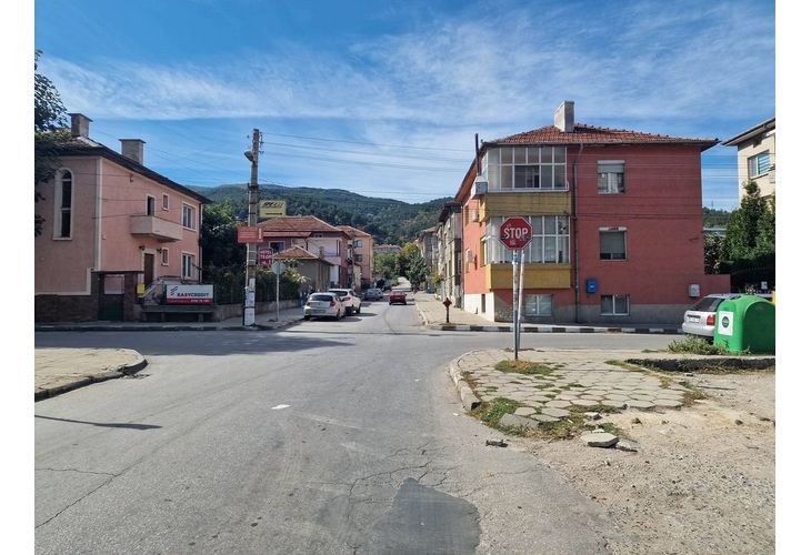 Община Асеновград въвежда  еднопосочно движение на ул. Скалата в участъка