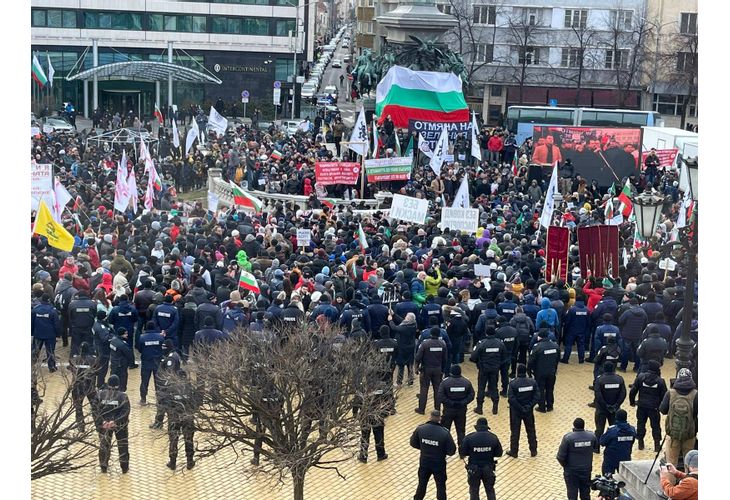 Протест на Възраждане пред НС на 12 януари 