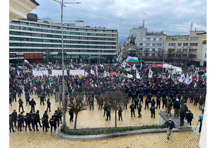 Протест на Възраждане пред НС