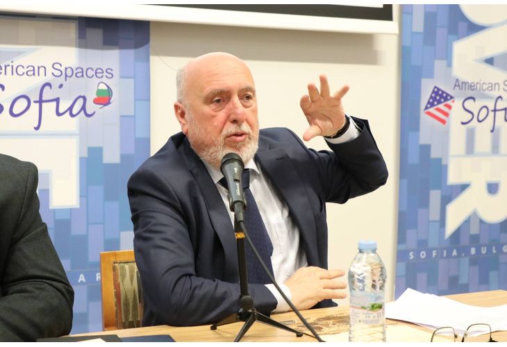 Проф. д.н. Милко Палангурски
