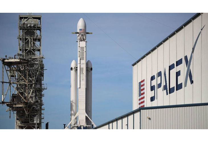 Ракетата носител, разработена от компанията SpaceX на американския предприемач Илон