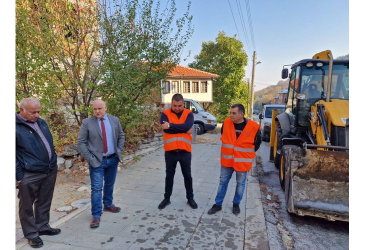 Ремонт на главна улица в кв. "Горни Воден"