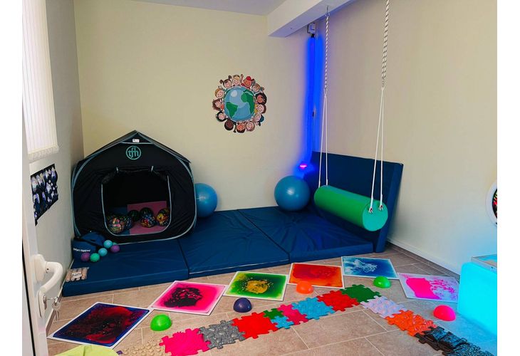 500 нови ресурсни кабинета в детски градини и училища са оборудвани по проекти на МОН