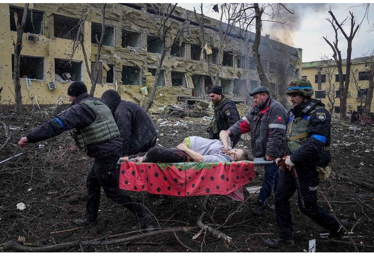 Родилка, която е попаднала под бомбите на руските военнопрестъпници