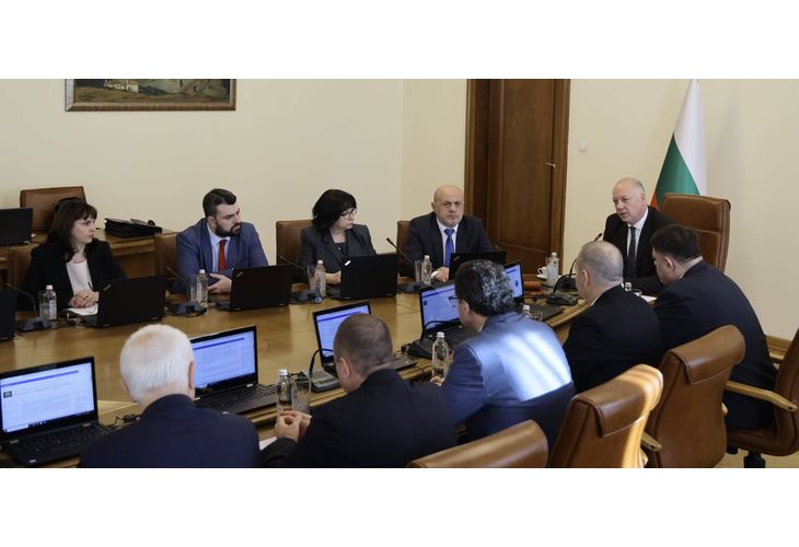 Министър-председателят Росен Желязков в началото на днешното правителствено заседание