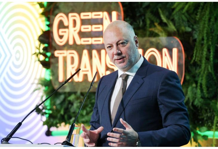Министър-председателят Росен Желязков по време на форума "Green Transition", посветен на зелената икономика и устойчивото развитие в Централна и Източна Европа Министър-председателят Росен Желязков по време на форума "Green Transition", посветен на зелената икономика и устойчивото развитие в Централна и Източна Европа
