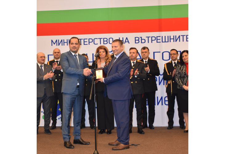 И.ф. главен прокурор Борислав Сарафов награди министъра на вътрешните работи