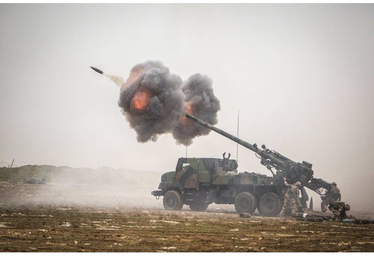 Снимка: Франция ще даде съвсем скоро 78 самоходни оръдия CAESAR на Украйна