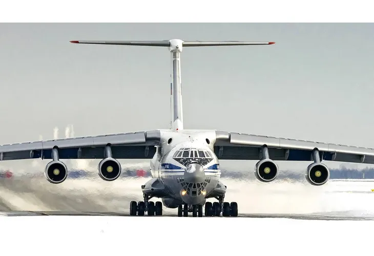 Самолет ИЛ-76ТД