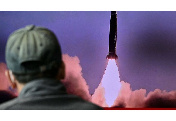 Северна Корея каза, че вчера успешно е изстреляла ракета от подводница