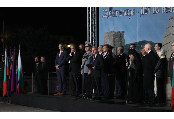 Служебният премиер Гълъб Донев на честването на Независимостта на България във В. Търново