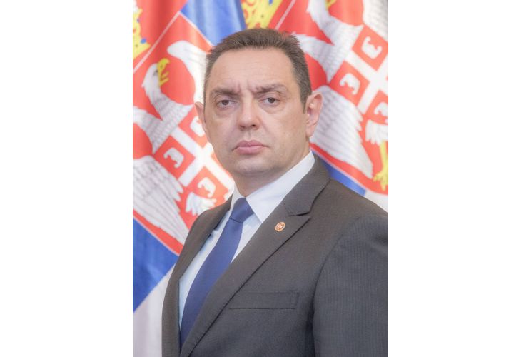 Сръбският вътрешен министър Александър Вулин
