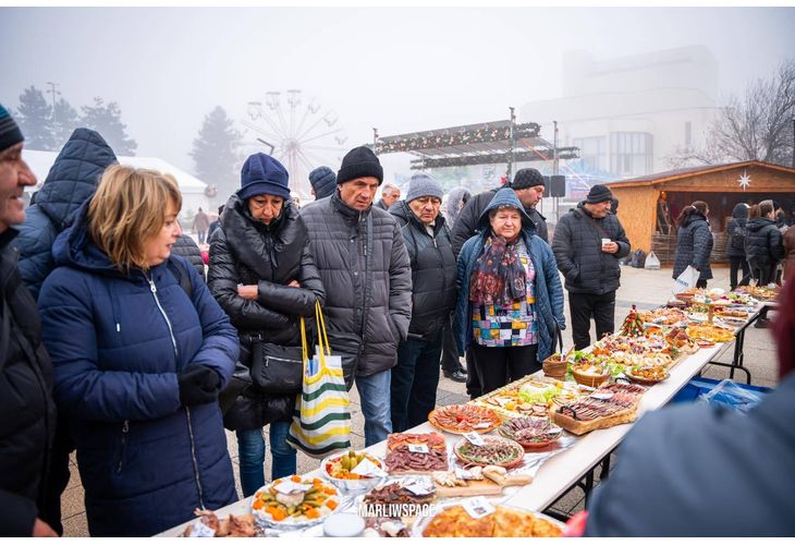 Стотици участваха в Празника на врачанските вина, ракии и мезета Стотици участваха в Празника на врачанските вина, ракии и мезета