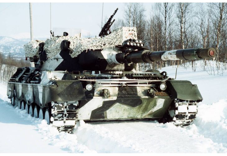Снимка: Рашистите в смъртна паника: НАТО прехвърля в Украйна 2 батальона Leopard 2 и 4 батальона Leopard 1
