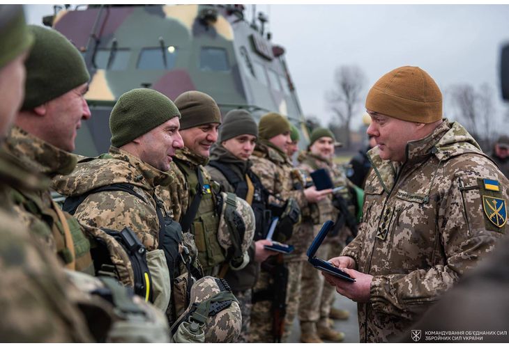 Украински военни