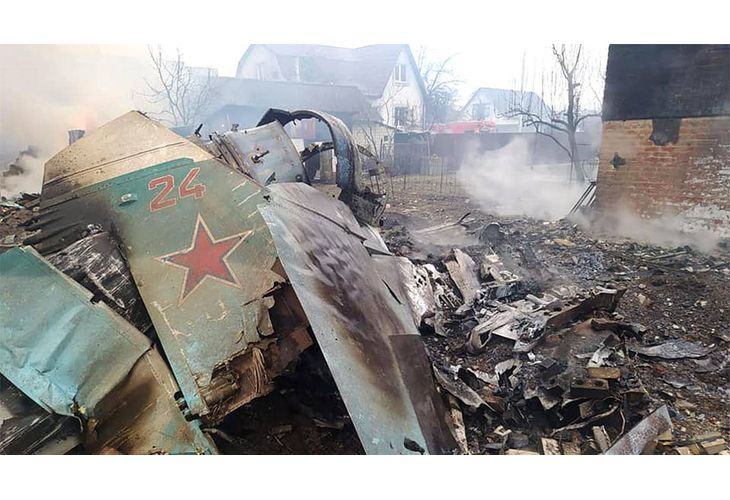 Унищожен в Украйна руски  самолет