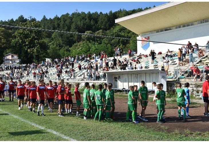 Днес Асеновград е футбол. Турнира откри зам.-кметът по хуманитарни дейности