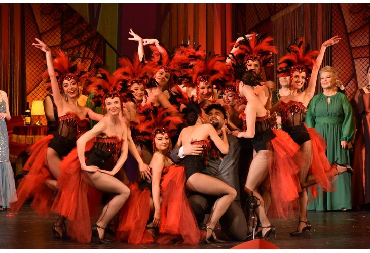 "Царицата на чардаша" за първи път на сцената на Летния театър в Бургас "Царицата на чардаша" за първи път на сцената на Летния театър в Бургас