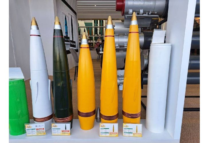 155-мм снаряди