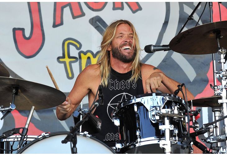 Foo Fighters Тейлър Хокинс Foo Fighters Тейлър Хокинс