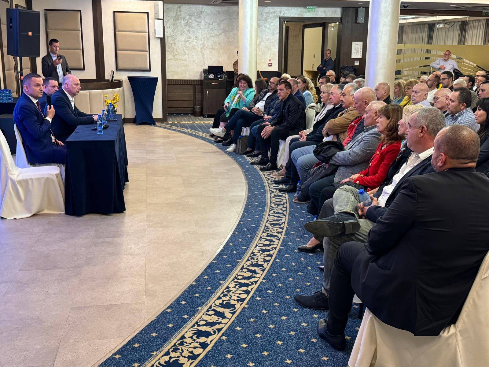 Росен Желязков пред ГЕРБ-Варна: Управлението няма алтернатива. Изпълняваме националните приоритети, въпреки политическата пропаганда 