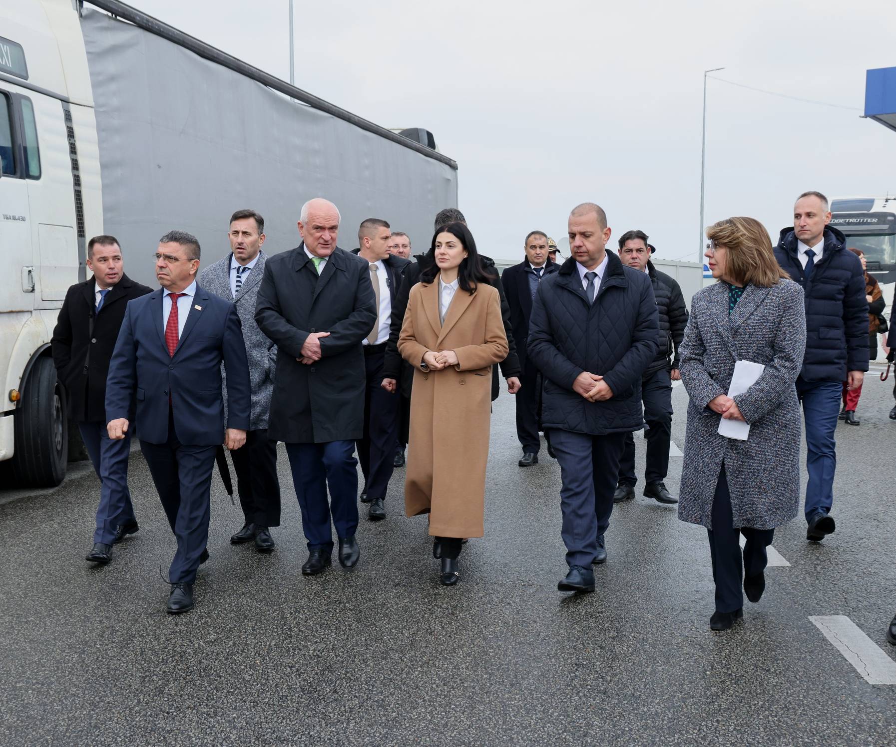  Министър-председателят Димитър Главчев през днешния ден посети граничния пункт на 