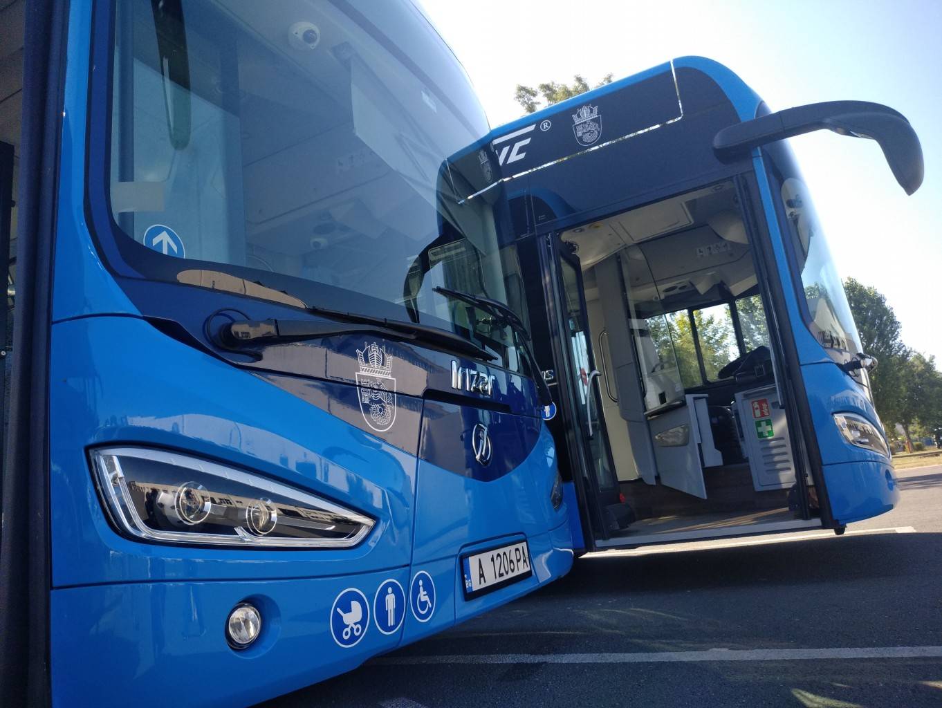  Електробуси 