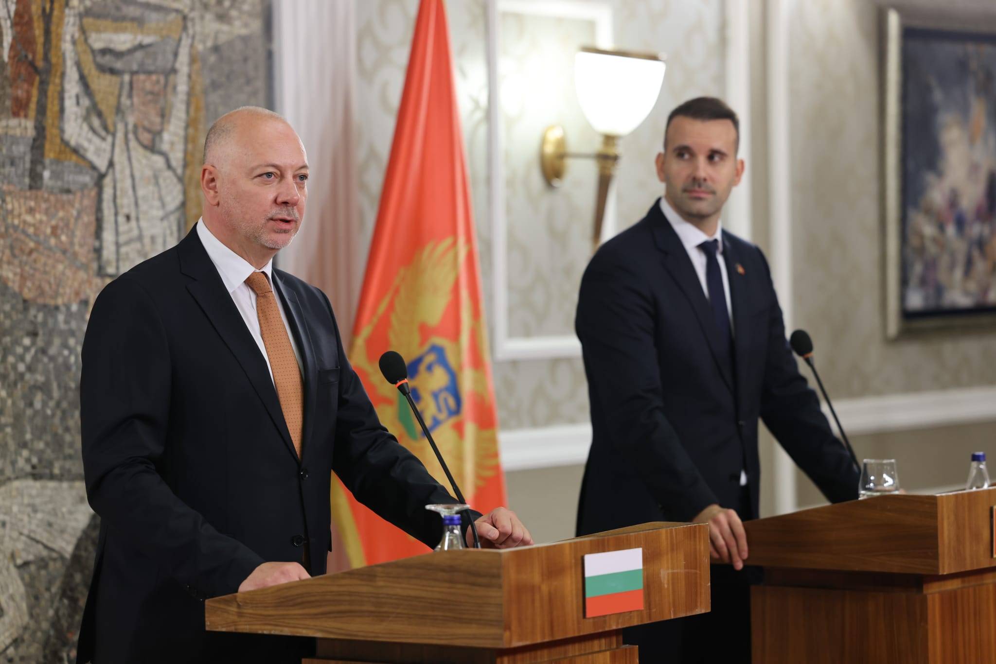  Министър-председателят Росен Желязков по време на взаимния брифинг с черногорския министър председател Милойко Спаич 