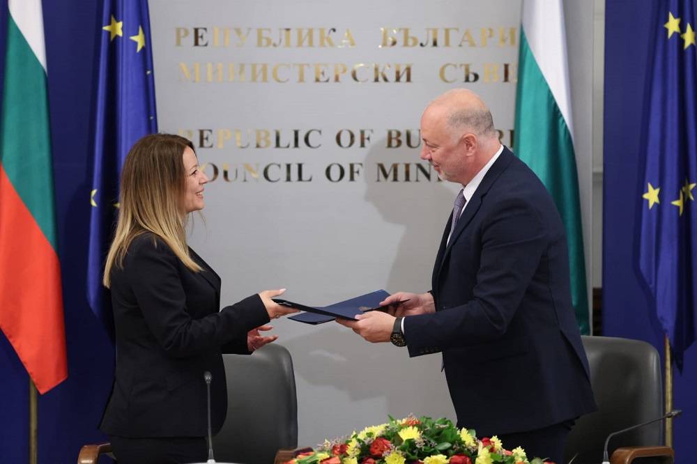  Правителството подписа през днешния ден меморандуми за съдействие с работодателски, синдикални, браншови организации и асоциации 