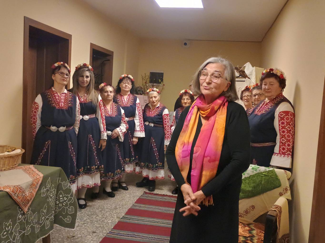 Етнографска, фото и документална изложба на новопостъпили дарения подреди Краеведското дружество към мездренското читалище