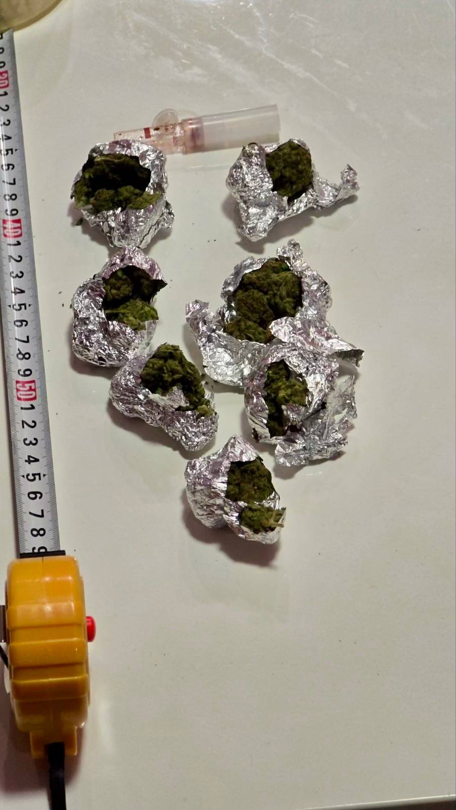 Наркотици в алуминиево фолио